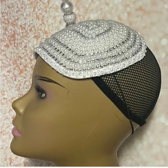 Black Beaded Fascinator Hat with Silver Details. - Picture 5 of 6